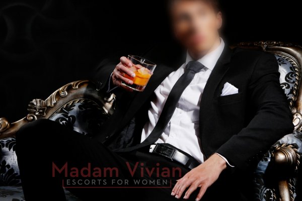 Max is a luxury male escort in Sydney 5